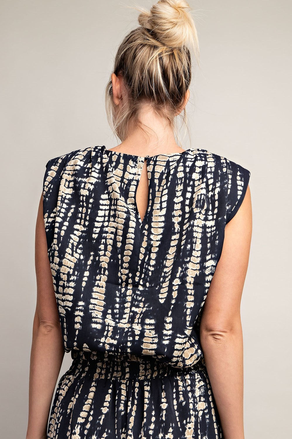 Shoulder Pad print Top